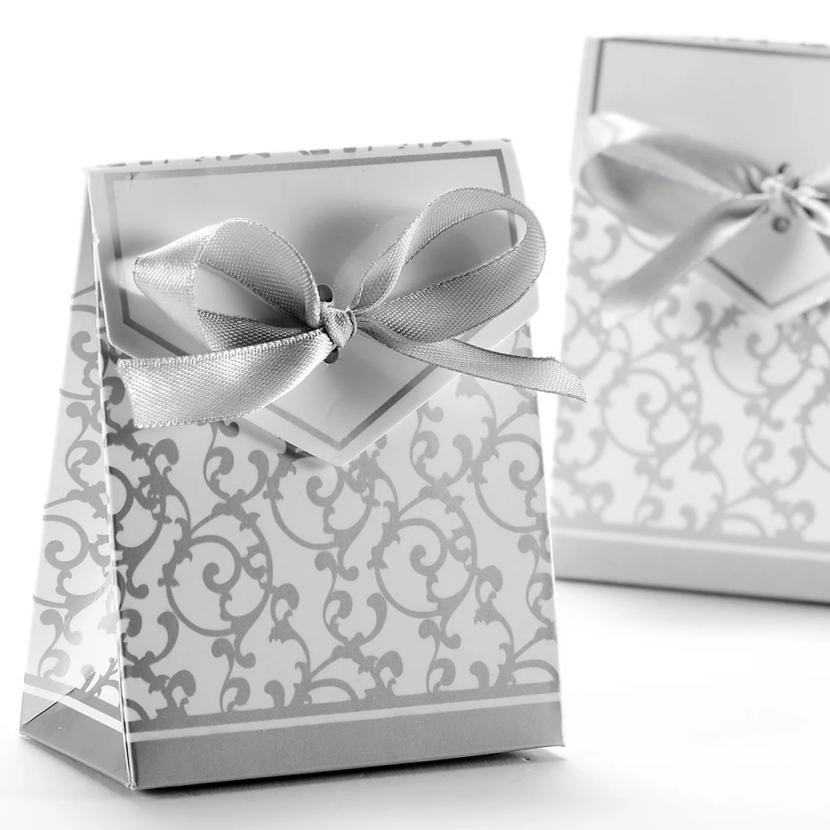 50 Pcs Gift Box Shirt Boxes for Presents Silver Candy Wedding Favor with Ribbon
50 Pcs Gift Box Shirt Boxes for Presents Silver Candy Wedding Favor with Ribbon