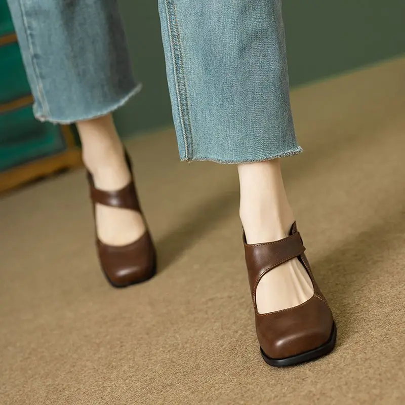 SIMLOVEYO Women's Retro Mary Janes Shoes Square Toe 5.5cm Block Heels Elastic Band New Soft Daily Style Large Sizes 45-47
SIMLOVEYO Women's Retro Mary Janes Shoes Square Toe 5.5cm Block Heels Elastic Band New Soft Daily Style Large Sizes 45-47