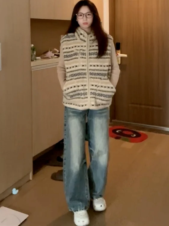 Vests Waistcoats Thick Womens Waistcoat For Woman 2025 Summer Mesh Open-Knit Sleeveless Lightweight Stretchy Airy Elastic Trendy
Vests Waistcoats Thick Womens Waistcoat For Woman 2025 Summer Mesh Open-Knit Sleeveless Lightweight Stretchy Airy Elastic Trendy