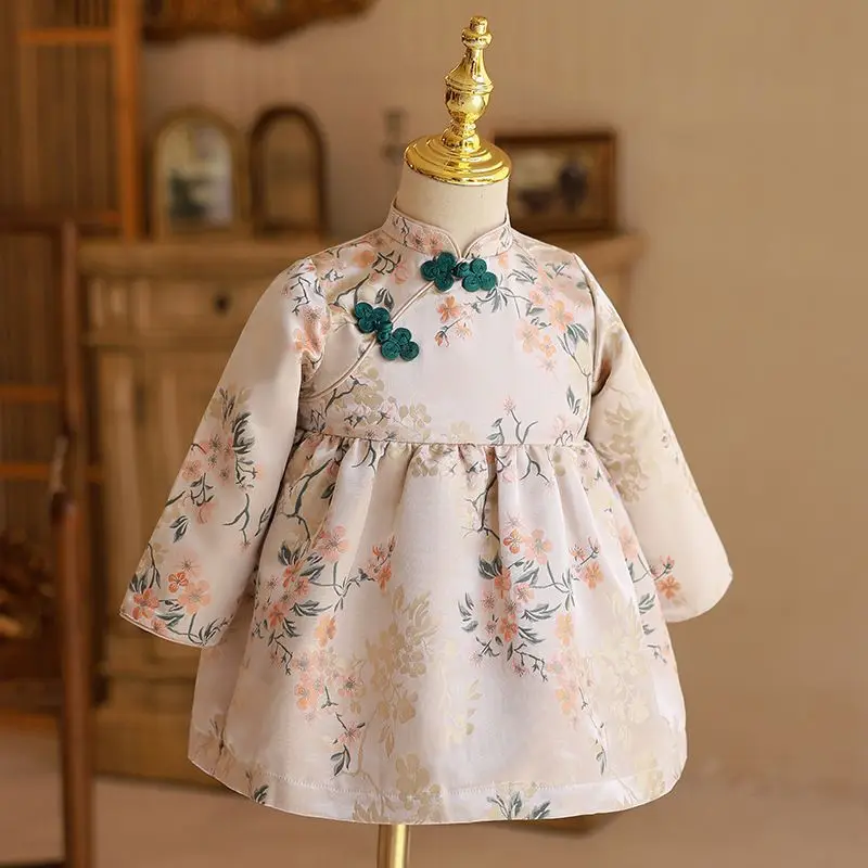 Baby girl one-year-old dress catch Zhou Tang dress girls new Chinese hanfu princess dress
Baby girl one-year-old dress catch Zhou Tang dress girls new Chinese hanfu princess dress
