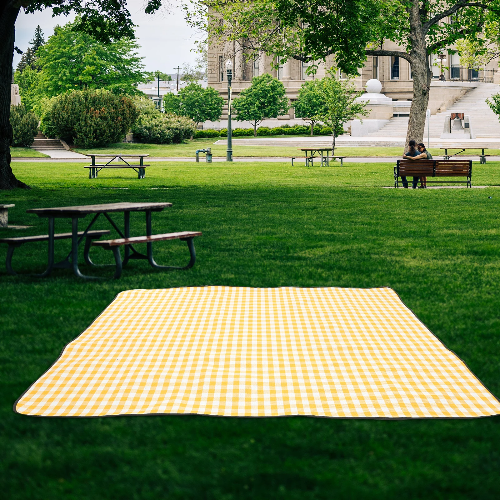 Picnic Blankets Large Waterproof Portable Camping Mat Thickened Beach Travel Sandproof Cushion Moisture Proof Blanket Outdoor
Picnic Blankets Large Waterproof Portable Camping Mat Thickened Beach Travel Sandproof Cushion Moisture Proof Blanket Outdoor
