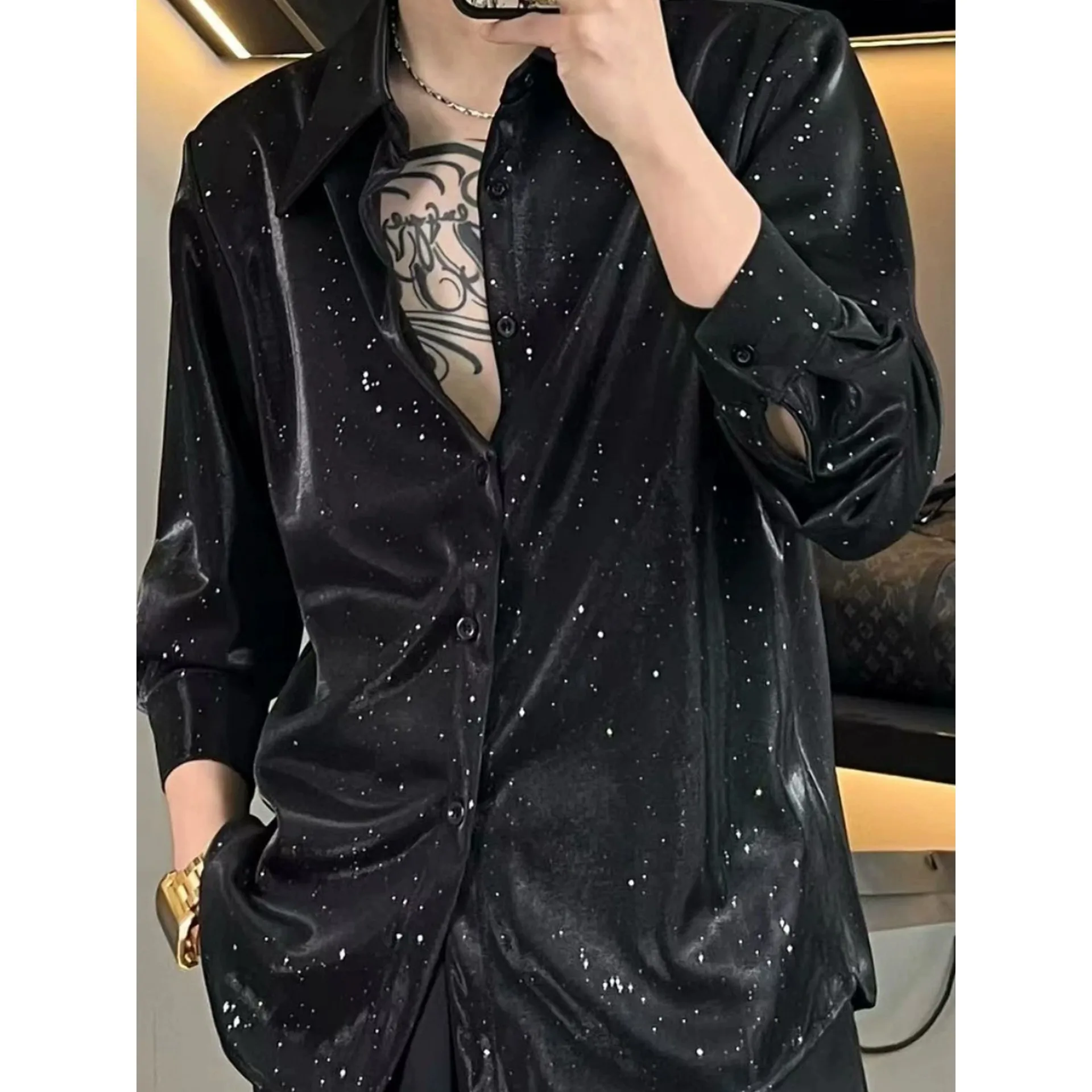Loose Long Sve Men's irt Gold Dot Design Casual Faion Polyester Fiber Breathable Spring Autumn Seasonal Button Closure
Loose Long Sve Men's irt Gold Dot Design Casual Faion Polyester Fiber Breathable Spring Autumn Seasonal Button Closure