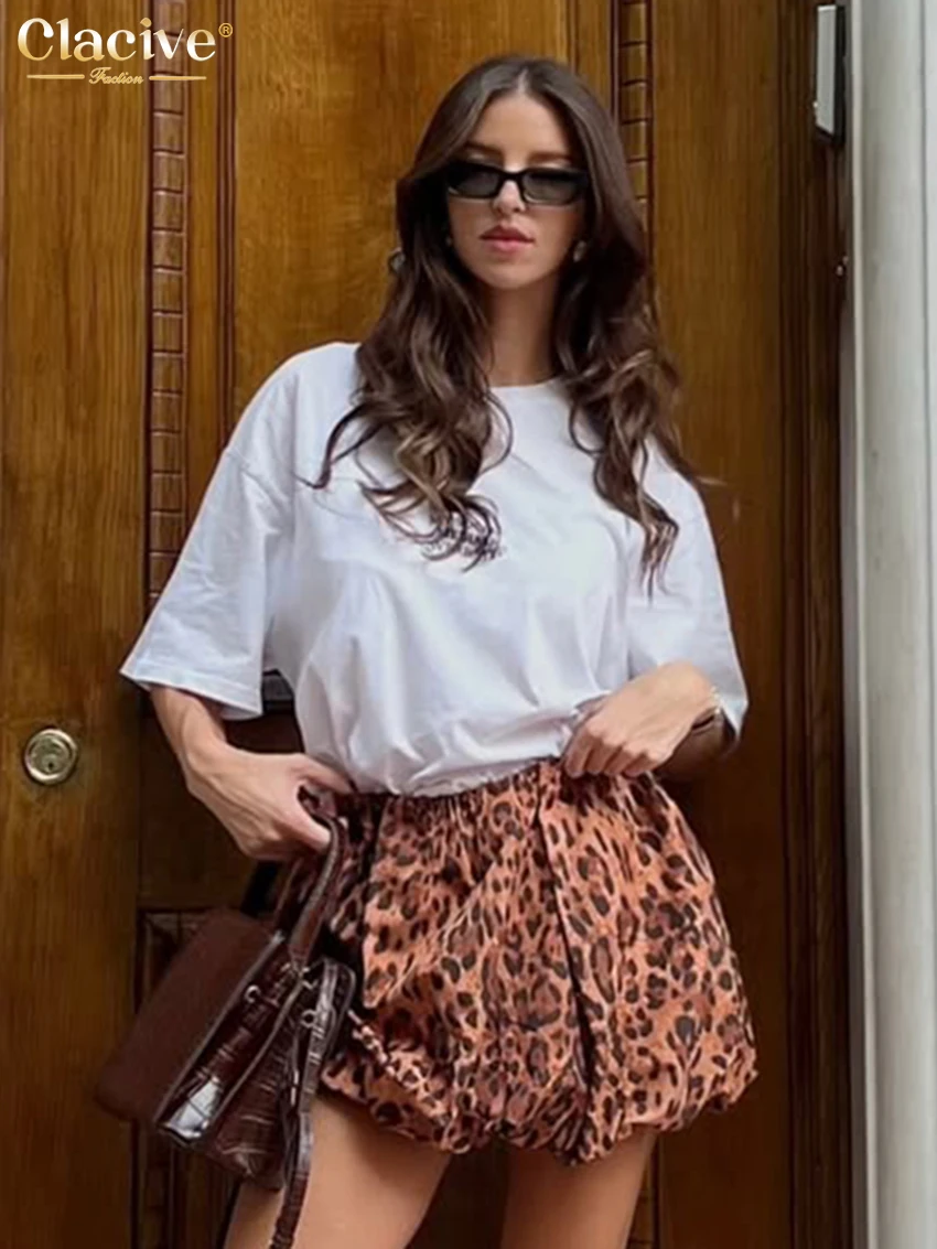 Clacive Summer Loose Leopard Print Women Skirt 2025 Fashion High Waist Mini Skirts Vintage Classic Faldas Skirt Female Clothing
Clacive Summer Loose Leopard Print Women Skirt 2025 Fashion High Waist Mini Skirts Vintage Classic Faldas Skirt Female Clothing