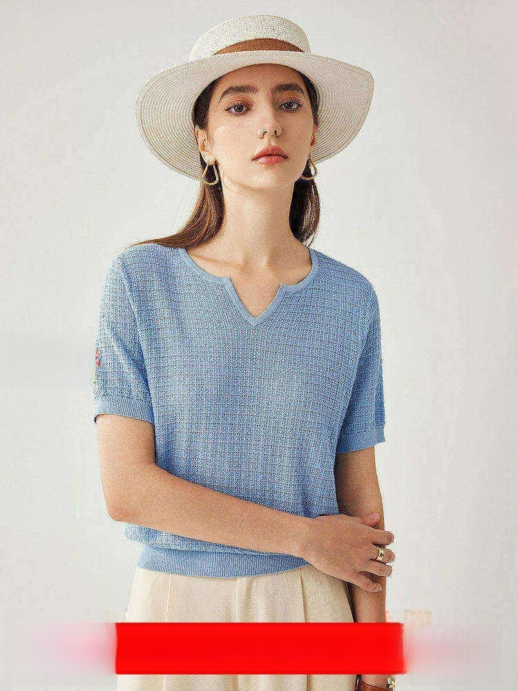 Zhaojun Spring Summer New Style Small Fragrance Knitted Top Women V Neck Short Sleeve T Shirt Grid Weaving Upper Body Silk
Zhaojun Spring Summer New Style Small Fragrance Knitted Top Women V Neck Short Sleeve T Shirt Grid Weaving Upper Body Silk
