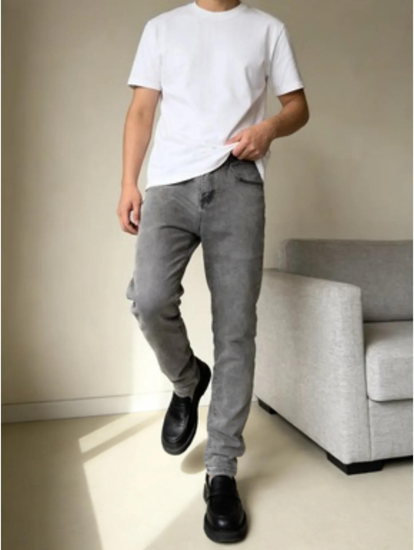 Men's Slim Narrow-leg Micro-elastic Pants European Classic Style Dark Blue Timeless Versatile
Men's Slim Narrow-leg Micro-elastic Pants European Classic Style Dark Blue Timeless Versatile