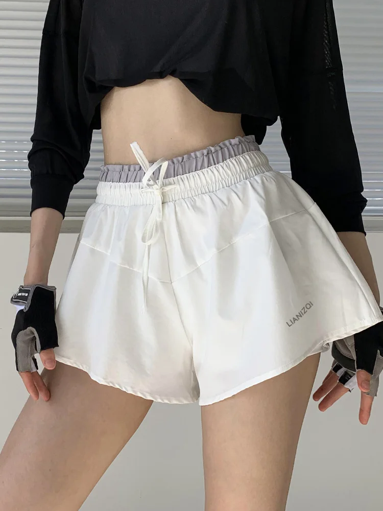 Женские спортивные шорты с высокой талией, свободные, быстросохнущие, для бега, тонкие, повседневные, для активного отдыха, для йоги, для поездок на работу, простые и удобные.
Женские спортивные шорты с высокой талией, свободные, быстросохнущие, для бега, тонкие, повседневные, для активного отдыха, для йоги, для поездок на работу, простые и удобные.