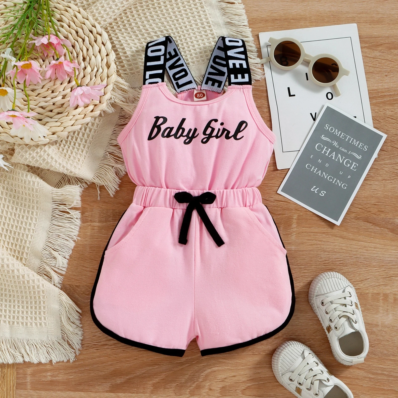 1 Piece Girls' Letter Print Romper Shorts Pink Color Block Elastic Waist Summer Outfits
1 Piece Girls' Letter Print Romper Shorts Pink Color Block Elastic Waist Summer Outfits
