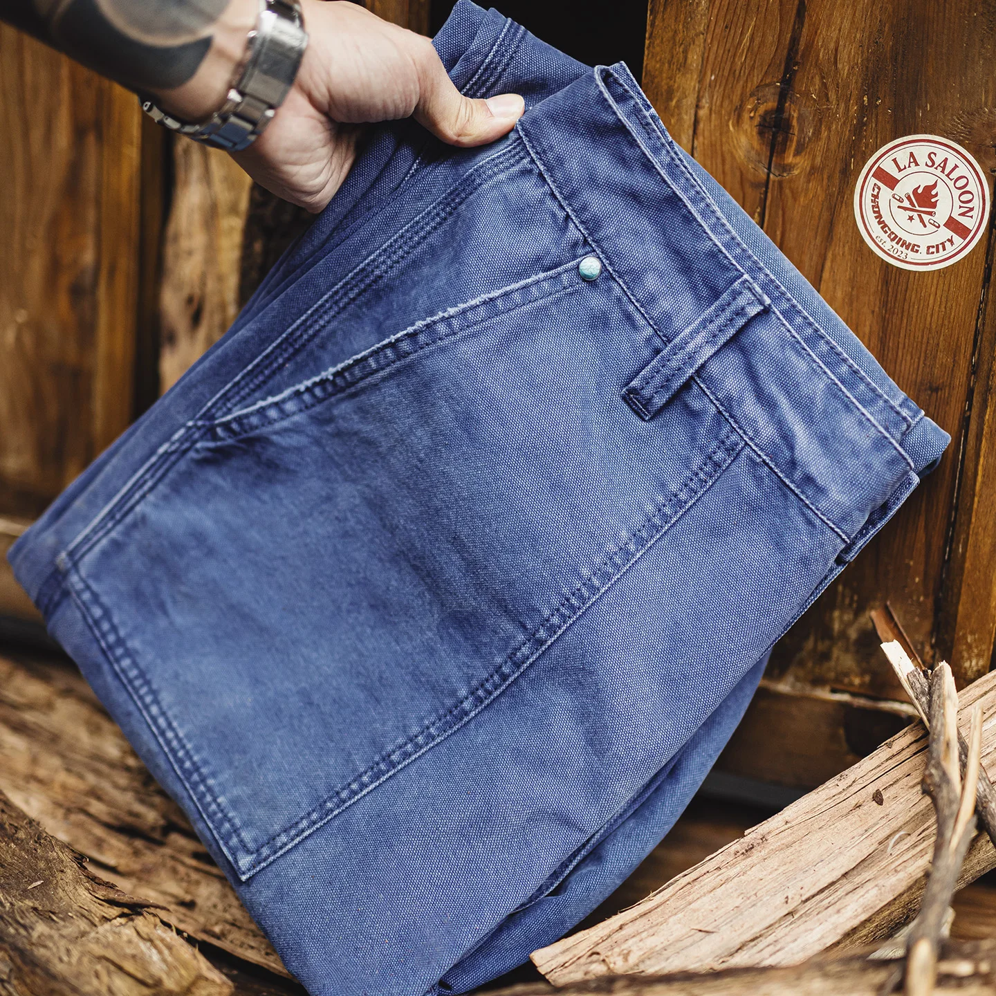 Maden Men‘s Retro 305gsm Heavyweight Washed Denim Jeans Blue Cotton Canvas Workwear Zipper Pants Loose Casual Spring Trousers
Maden Men‘s Retro 305gsm Heavyweight Washed Denim Jeans Blue Cotton Canvas Workwear Zipper Pants Loose Casual Spring Trousers