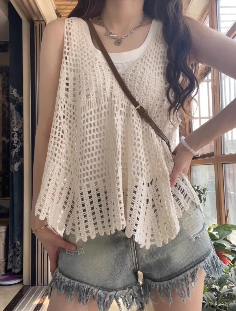 Bohemian Knitted Hollow out Vest Top Women's Summer Outerwear Sleeveless Layering Tank Overalls Short Sleeve round Neck
Bohemian Knitted Hollow out Vest Top Women's Summer Outerwear Sleeveless Layering Tank Overalls Short Sleeve round Neck