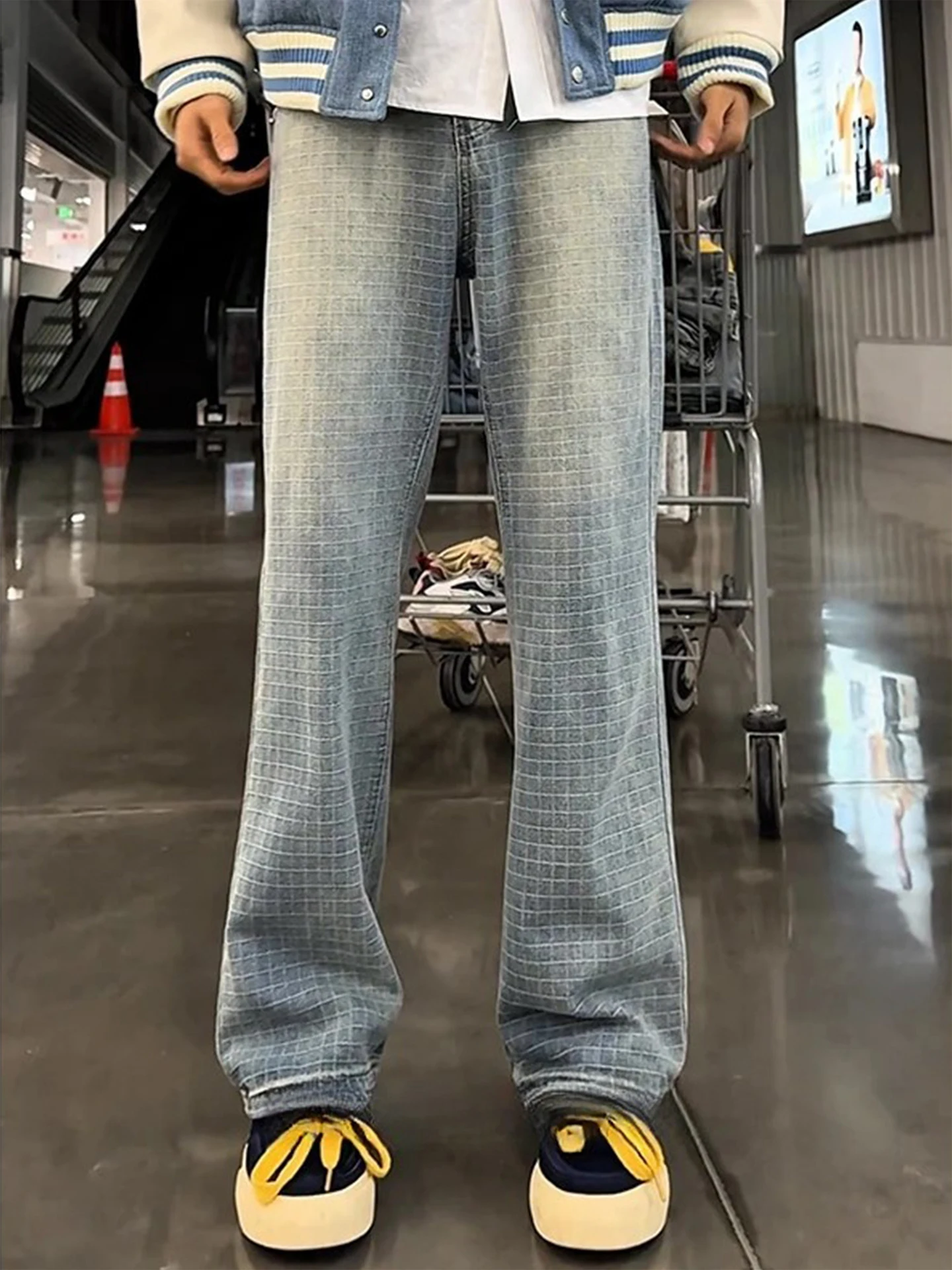 Мужские джинсы в синюю клетку, с высокой талией, прямые, зауженные, в стиле High Street, модные, повседневные, износостойкие, для зимы
Мужские джинсы в синюю клетку, с высокой талией, прямые, зауженные, в стиле High Street, модные, повседневные, износостойкие, для зимы