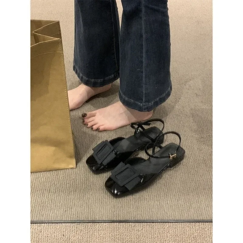 Pop Flat-bottomed Temperament One-word Slippers For Women's Summer Wear 2025 New Soft-bottomed Vacation Cool Slippers
Pop Flat-bottomed Temperament One-word Slippers For Women's Summer Wear 2025 New Soft-bottomed Vacation Cool Slippers