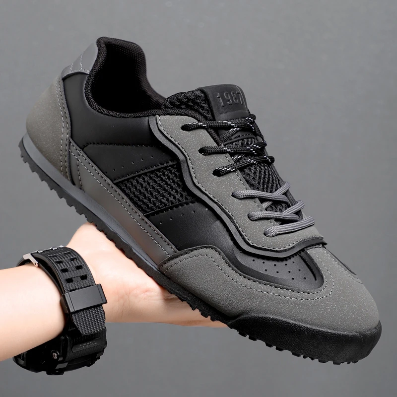 New Men's Shoes Mesh Breathable Fashion Sneakers Trendy Comfortable and Versatile Soft-Soled Men's Moral Training Shoes
New Men's Shoes Mesh Breathable Fashion Sneakers Trendy Comfortable and Versatile Soft-Soled Men's Moral Training Shoes