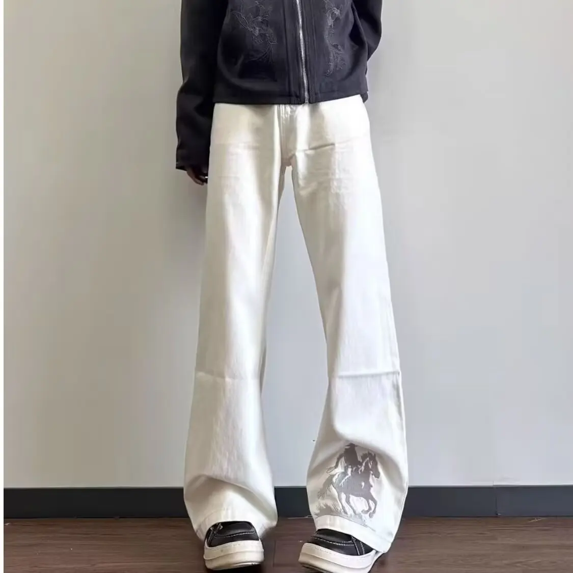 Embroidered Wide Leg Jeans Casual Retro American Street Sle Spring Autumn Design Couple's Loose Fit Long Pants
Embroidered Wide Leg Jeans Casual Retro American Street Sle Spring Autumn Design Couple's Loose Fit Long Pants