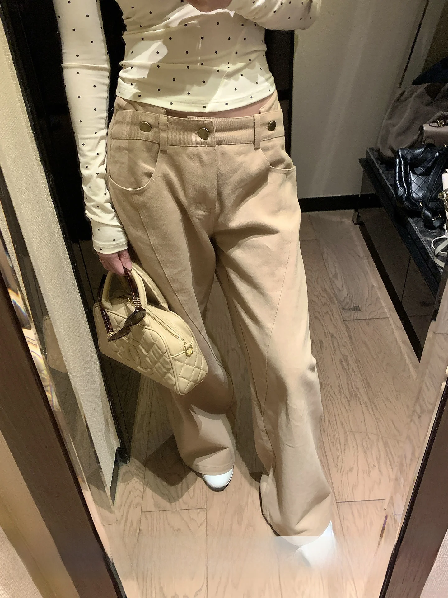 Loose Straight Leg Casual Pants Women's Khaki Color Spring Commuter Versatile Slimming Long Trousers High Waist Button Closure
Loose Straight Leg Casual Pants Women's Khaki Color Spring Commuter Versatile Slimming Long Trousers High Waist Button Closure