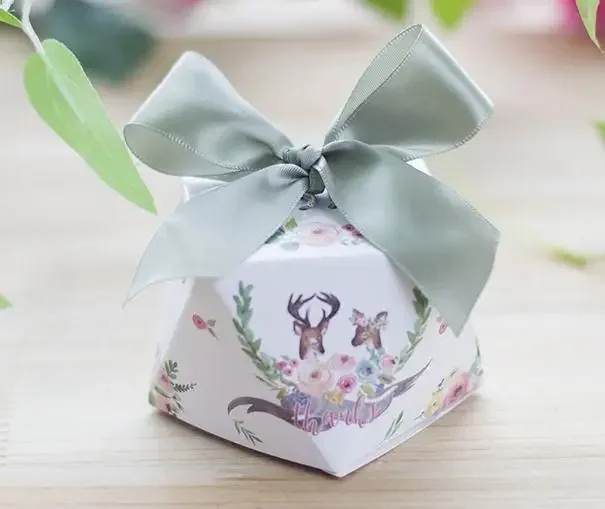 European green diamond shape cartoon couple deer Candy Boxes Wedding Favors paper Gift Box Party Chocolate box
European green diamond shape cartoon couple deer Candy Boxes Wedding Favors paper Gift Box Party Chocolate box