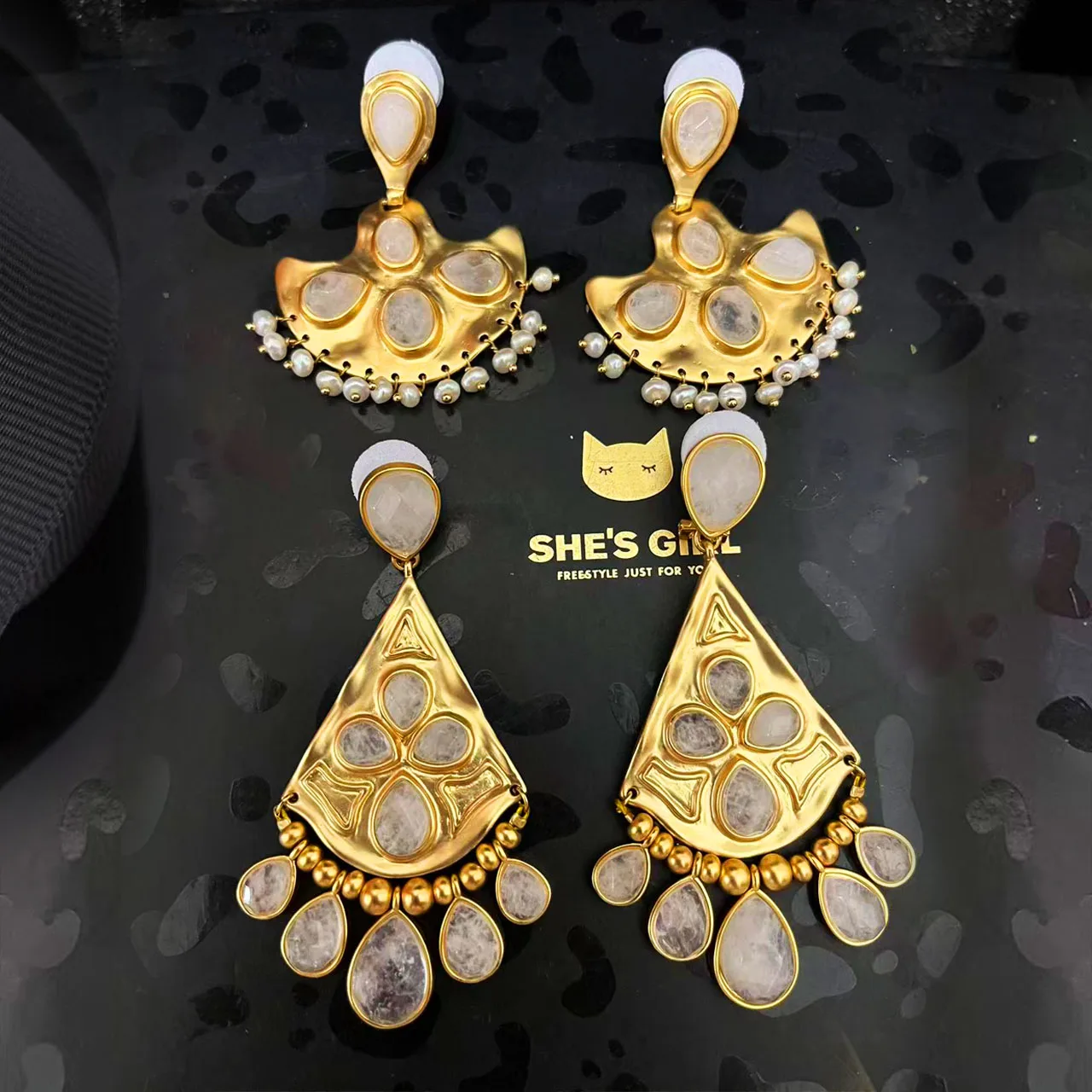 New Jewelry & Accessories Retro Style High-Quality Natural White Crystal Fringed Geometric Earrings For Women's Parties & Gifts
New Jewelry & Accessories Retro Style High-Quality Natural White Crystal Fringed Geometric Earrings For Women's Parties & Gifts