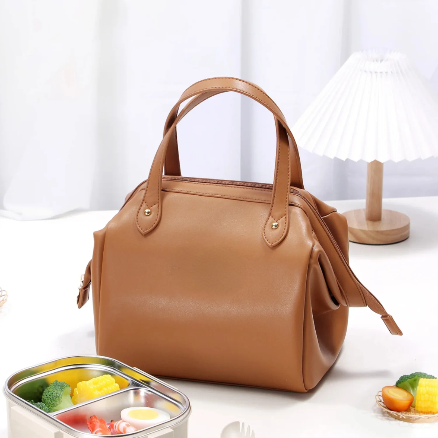 Portable Lunch Bags Thermal Insulation Lunch Box Children's School Lunch Box Picnic Large Capacity Tote
Portable Lunch Bags Thermal Insulation Lunch Box Children's School Lunch Box Picnic Large Capacity Tote