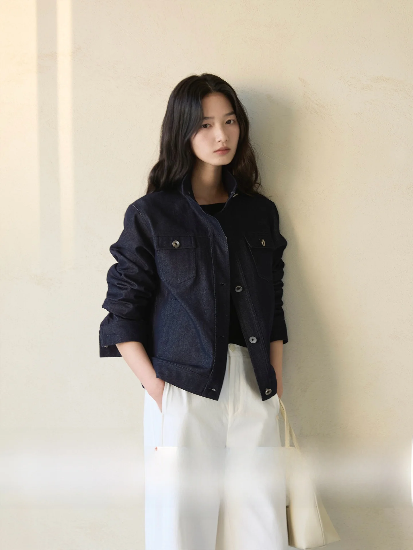 Женское пальто Ginnkee French Sle Stand Fit с длинными рукавами, джинсовое, с воротником-стойкой, с подплечниками, из смесового хлопка и полиэстера
Женское пальто Ginnkee French Sle Stand Fit с длинными рукавами, джинсовое, с воротником-стойкой, с подплечниками, из смесового хлопка и полиэстера