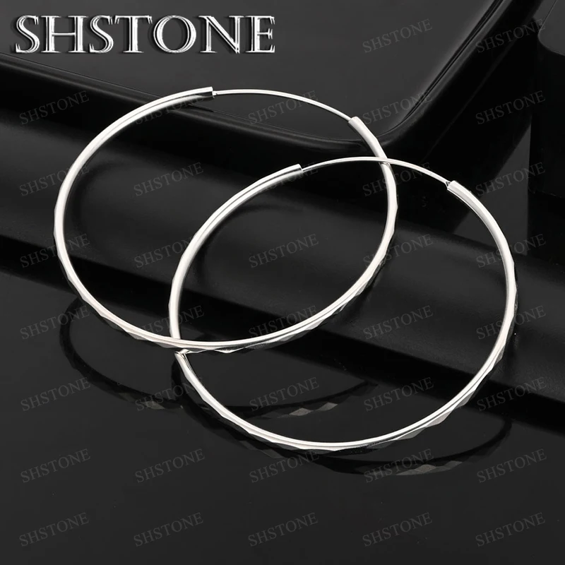 Fashion Simple 50mm 925 Sterling Silver Circular Hoop Earrings For Women Engagement Wedding Party Jewelry Gifts Accessories
Fashion Simple 50mm 925 Sterling Silver Circular Hoop Earrings For Women Engagement Wedding Party Jewelry Gifts Accessories