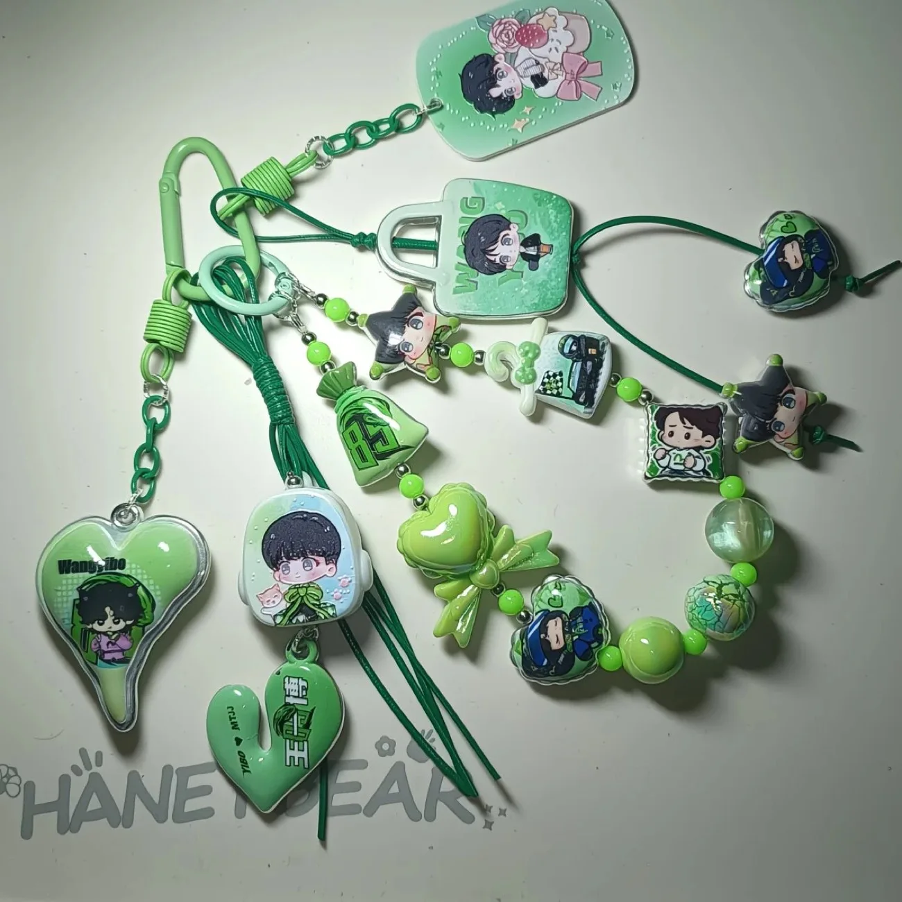 2026 New Wang Yibo Keychain Accessories Cosplay Series Bag Hanging Phone Chain
2026 New Wang Yibo Keychain Accessories Cosplay Series Bag Hanging Phone Chain