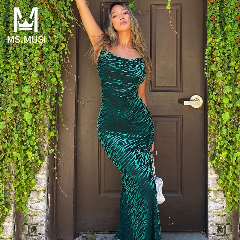 MSMUSI 2022 New Women Fashion Green Strap Leopard Velvet Backless Sleeveless Sexy Gown Bodycon Maxi Dress Celebrate Vestidos
MSMUSI 2022 New Women Fashion Green Strap Leopard Velvet Backless Sleeveless Sexy Gown Bodycon Maxi Dress Celebrate Vestidos