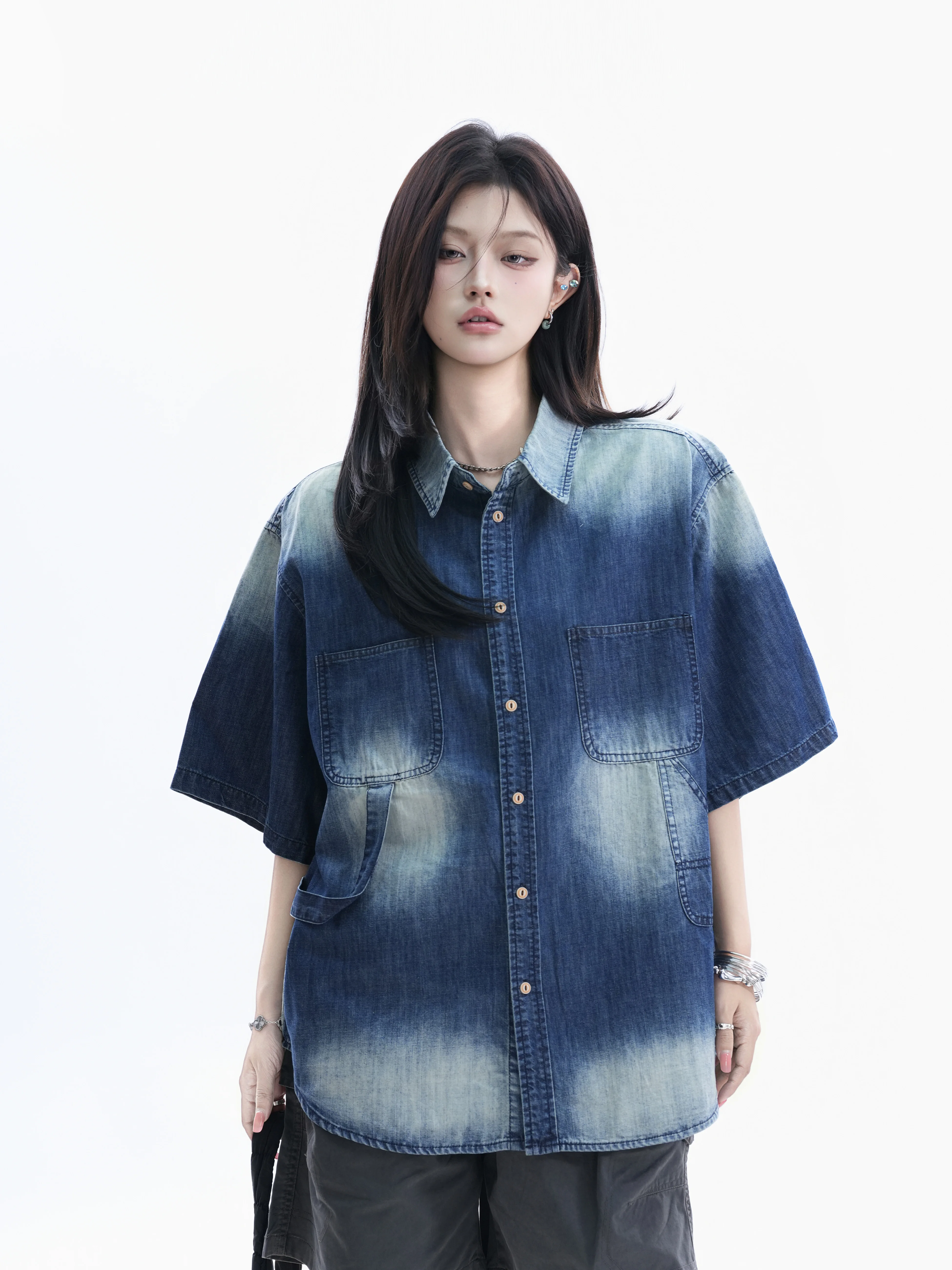 Retro American Gradient Denim Shirt Loose Short Sleeve Design Couple's Casual Outerwear Small Ball Lazy Style Women's Shirt
Retro American Gradient Denim Shirt Loose Short Sleeve Design Couple's Casual Outerwear Small Ball Lazy Style Women's Shirt