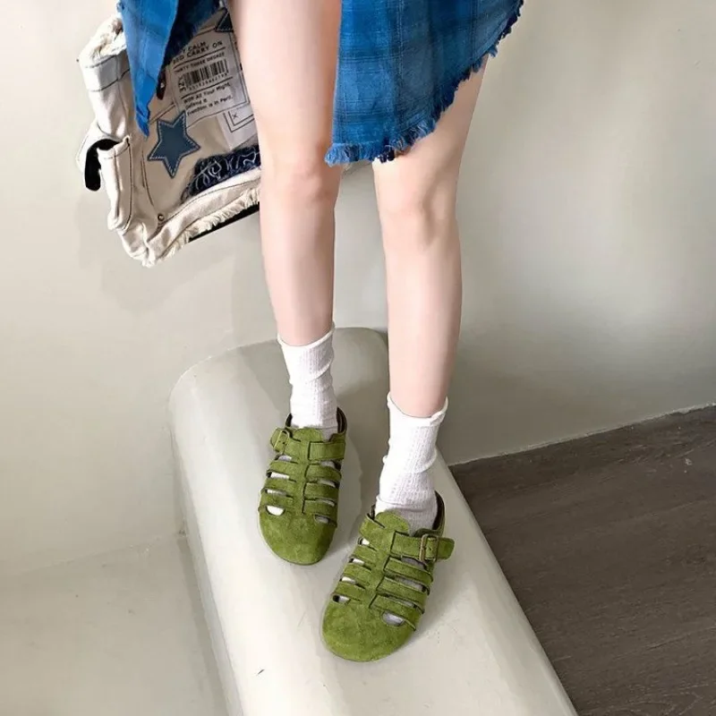 Римские сандалии, мягкие женские тапочки, низкая цена 39, повседневные шлепанцы, тренд 2025 года, новый стиль, корейская уникальная роскошная летняя обувь Vip для женщин
Римские сандалии, мягкие женские тапочки, низкая цена 39, повседневные шлепанцы, тренд 2025 года, новый стиль, корейская уникальная роскошная летняя обувь Vip для женщин