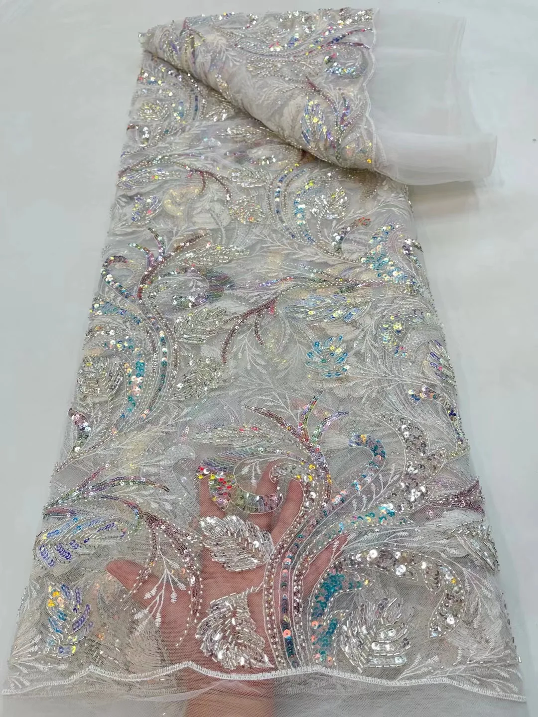 Elegant Nigerian Luxury Embroidered Beaded Tulle Lace Fabric French Heavy Handmade Sequins Fabric Fashion For Wedding Dresses
Elegant Nigerian Luxury Embroidered Beaded Tulle Lace Fabric French Heavy Handmade Sequins Fabric Fashion For Wedding Dresses