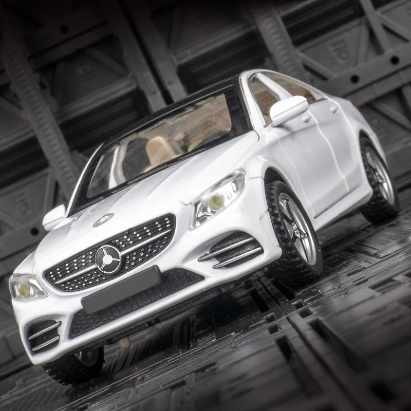 1:32 Mercedes Benz C260L Alloy Diecast Model Toys Cars Sound Light Pull Back Metal car for Boy Gifts
1:32 Mercedes Benz C260L Alloy Diecast Model Toys Cars Sound Light Pull Back Metal car for Boy Gifts