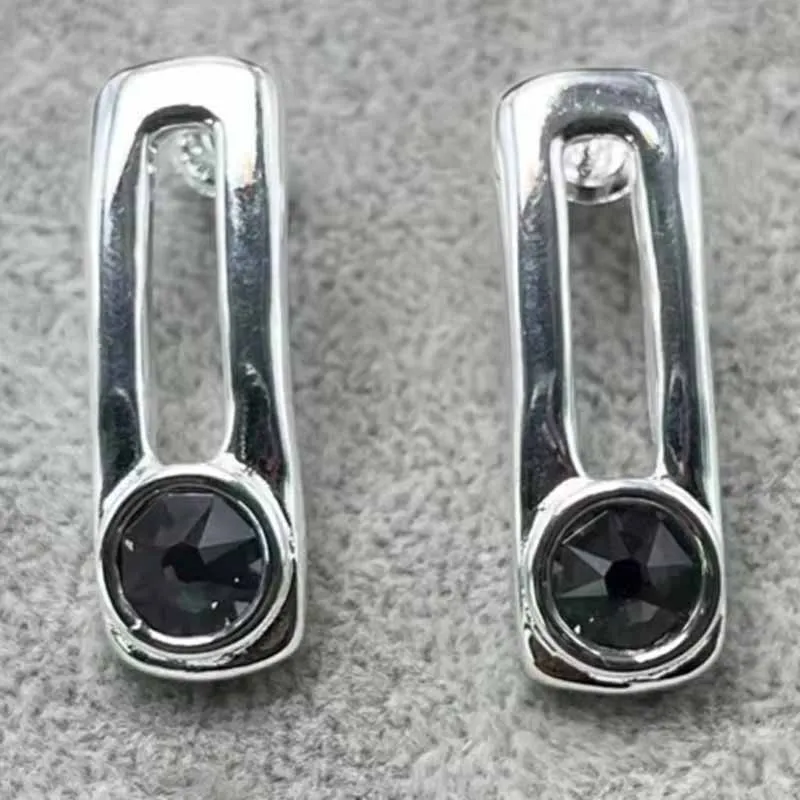 2024 Selling Exquisite High Quality UNO DE 50 Fashion Classic 925 Earrings Jewelry Romantic Holiday Gift
2024 Selling Exquisite High Quality UNO DE 50 Fashion Classic 925 Earrings Jewelry Romantic Holiday Gift