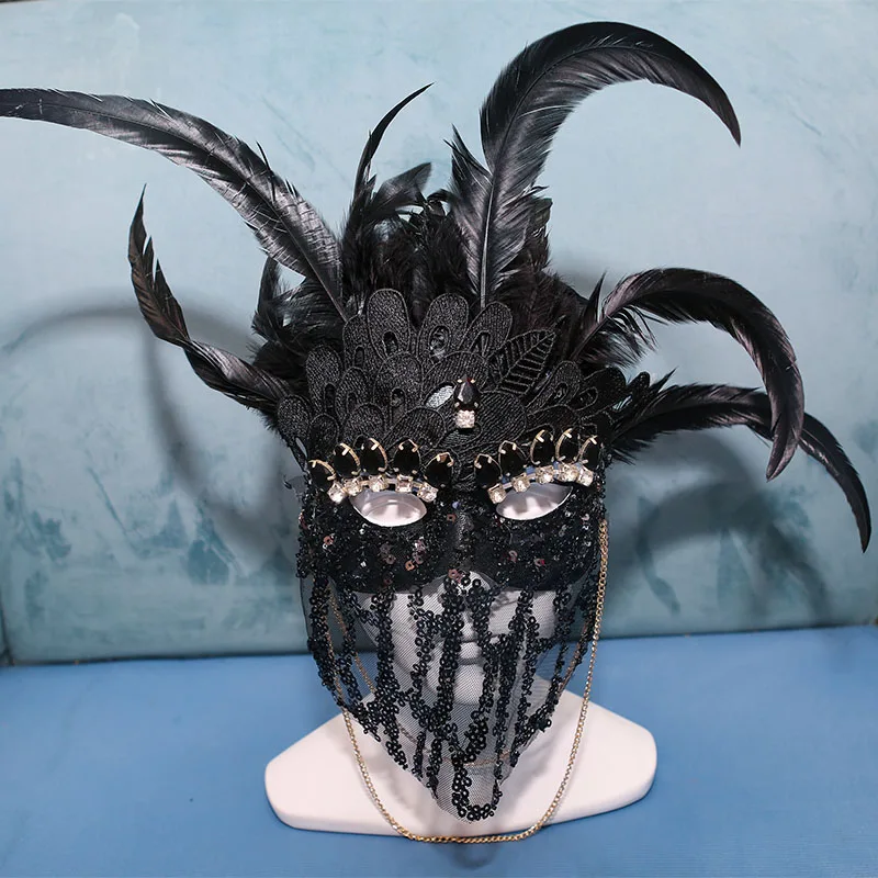 Halloween Mask Black Carnival Party Fashion Full Face Masked Singer Feather Retro Festival Men
Halloween Mask Black Carnival Party Fashion Full Face Masked Singer Feather Retro Festival Men
