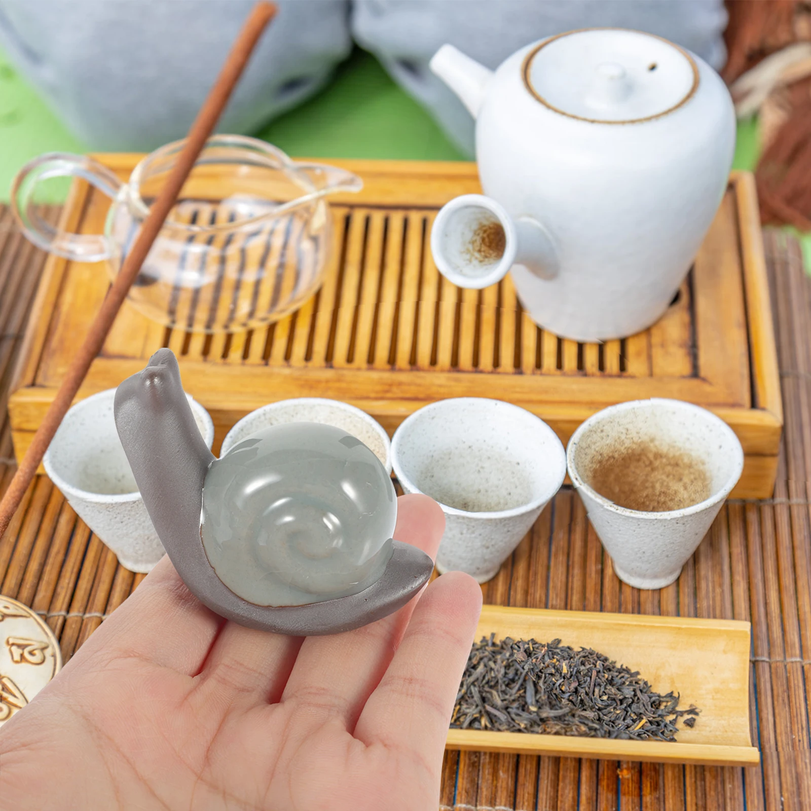 2pcs Snail nament Ceramic Home Decor Smooth Desktop Vintage Style Japanese inspired Figurine Gift for Tea
2pcs Snail nament Ceramic Home Decor Smooth Desktop Vintage Style Japanese inspired Figurine Gift for Tea