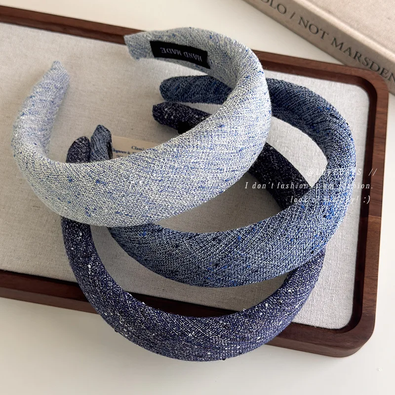 Headband Wide Sponge Blue Crown Lifting Volume Enhancing Premium Soft Comfortable Spring Summer Elegant Accessory
Headband Wide Sponge Blue Crown Lifting Volume Enhancing Premium Soft Comfortable Spring Summer Elegant Accessory