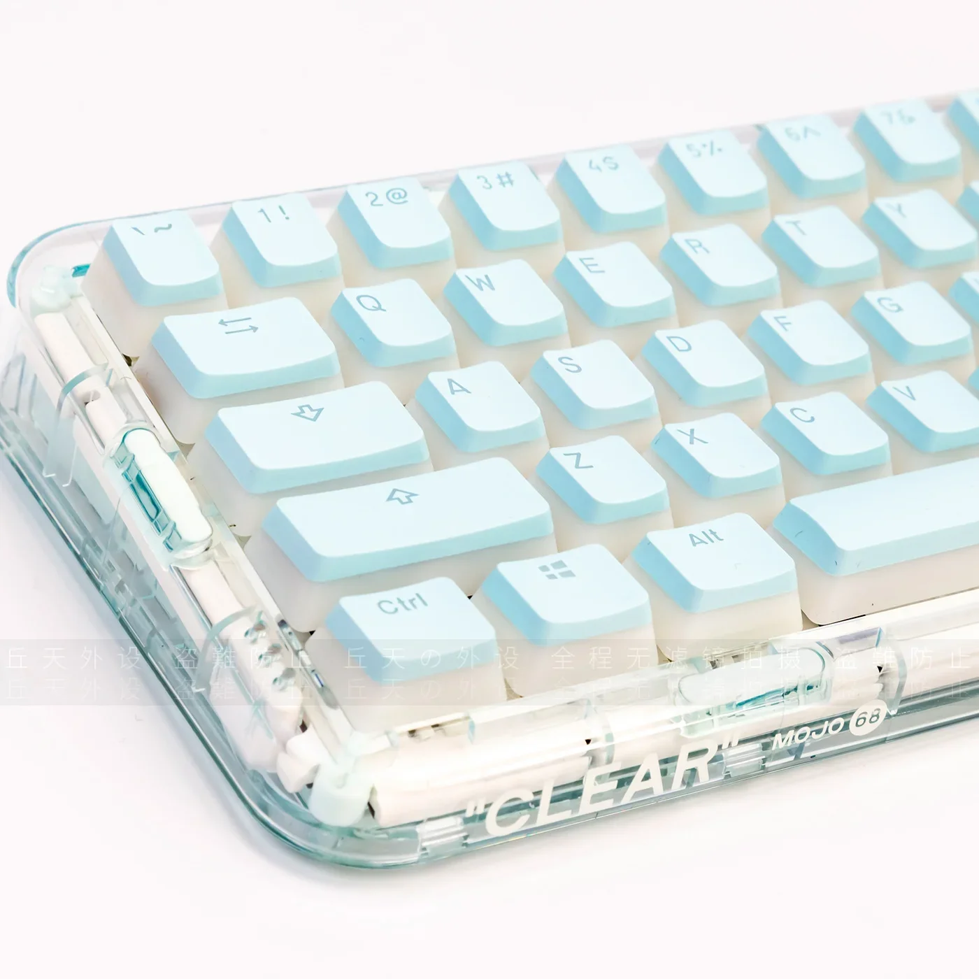 Closed double leather milk pudding transparent keycap new PBT two-color OEM61/68/84/87/104 etc
Closed double leather milk pudding transparent keycap new PBT two-color OEM61/68/84/87/104 etc