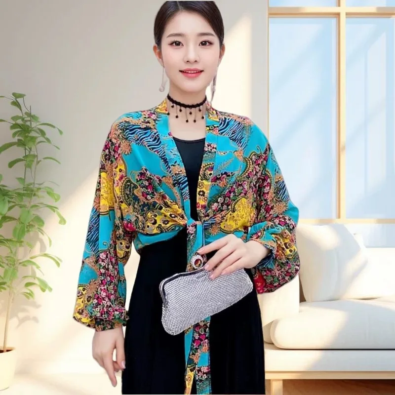 Summer women Poncho New Fengwei Sunscreen Cloak Ice Silk Chiffon Thin Loose Fashion Cape Floral Top P2
Summer women Poncho New Fengwei Sunscreen Cloak Ice Silk Chiffon Thin Loose Fashion Cape Floral Top P2