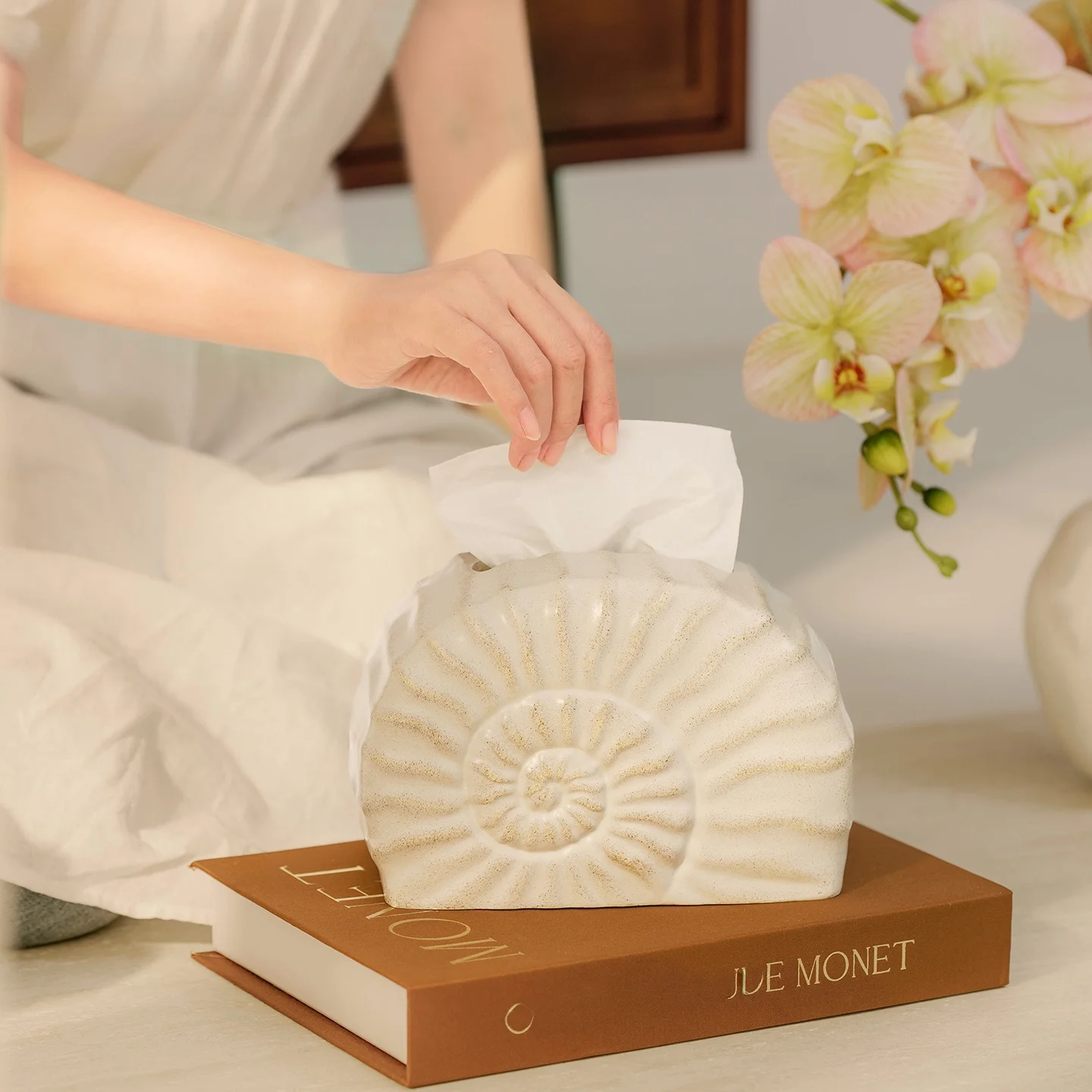 Mori Mid-century ell Tissue Box Creative High-end Feeling Bedroom Living Room Tabletop Resin Storage Organizer Decorative P...
Mori Mid-century ell Tissue Box Creative High-end Feeling Bedroom Living Room Tabletop Resin Storage Organizer Decorative P...