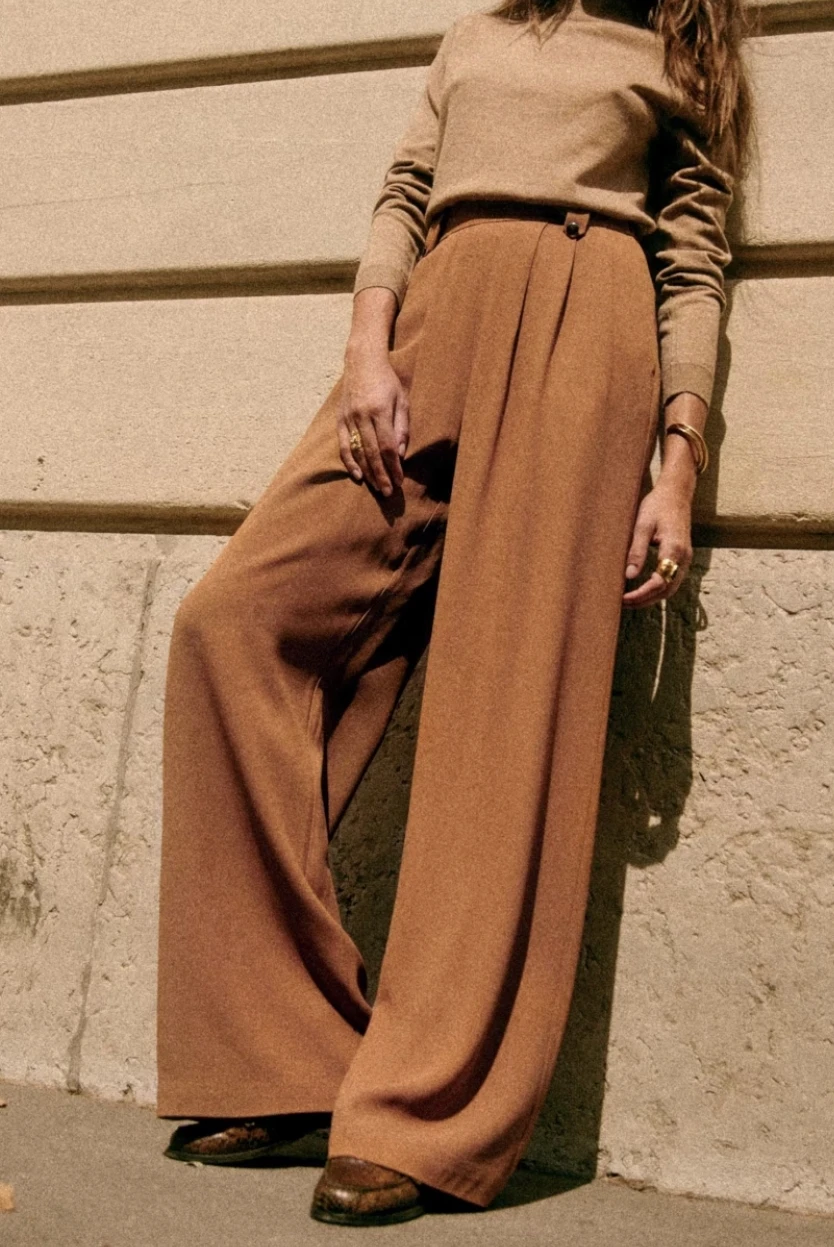 Women High Waist Pleated Trousers French Sweet Winter Loose Suit Loose Wide leg Pants Ladies Office Clothing
Women High Waist Pleated Trousers French Sweet Winter Loose Suit Loose Wide leg Pants Ladies Office Clothing