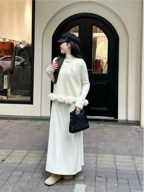 Chic Minimalist Women's Knitted Long Sleeve Set Cold Tone Vest High Waist Skirt Trendy Three Piece Winter Fashion Ensemble
Chic Minimalist Women's Knitted Long Sleeve Set Cold Tone Vest High Waist Skirt Trendy Three Piece Winter Fashion Ensemble
