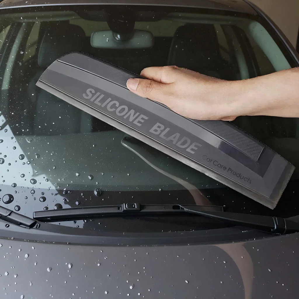 Soft Silicone Handy Squeegee, Non-Scratch No Damage Paint Water Drying Blade for Car Window Wrapping Tools
Soft Silicone Handy Squeegee, Non-Scratch No Damage Paint Water Drying Blade for Car Window Wrapping Tools