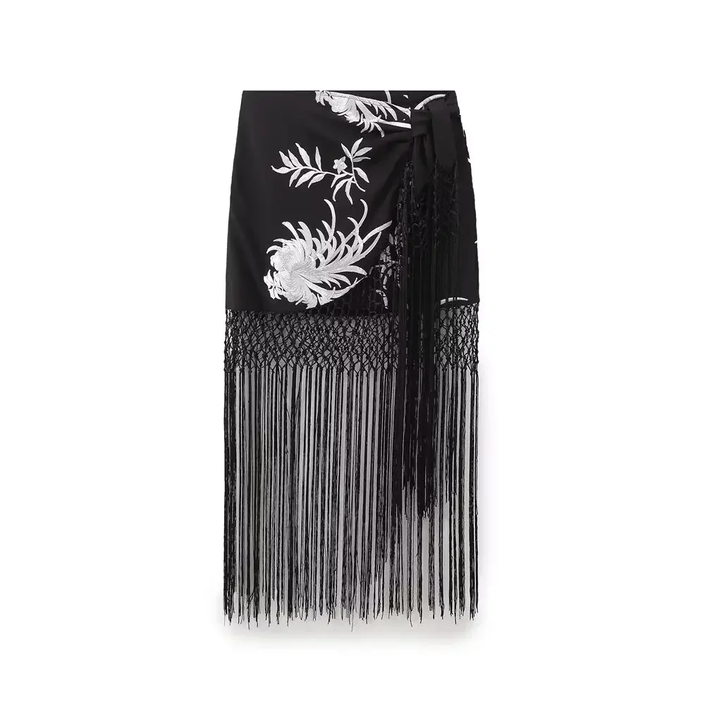 Women's 2024 New Chic Fashionable Tassel Embroidery Decorative Printed Cage Skirt Retro High Waist Buckle Women's Skirt Mujer
Women's 2024 New Chic Fashionable Tassel Embroidery Decorative Printed Cage Skirt Retro High Waist Buckle Women's Skirt Mujer