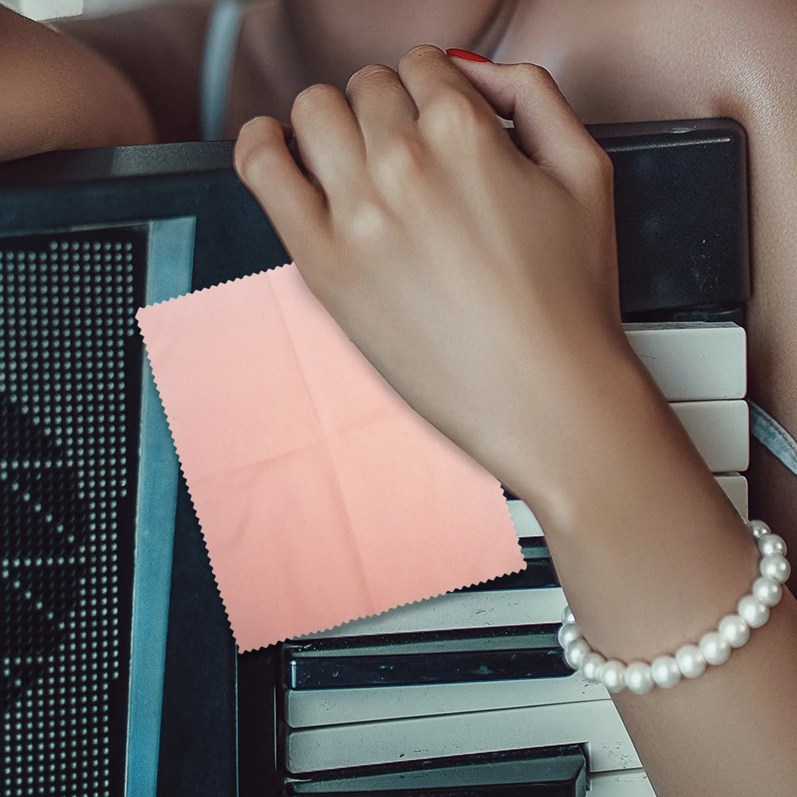 20 Pcs Microfiber Cloth Cleaning Polishing Cloths for Musical Instruments Piano
20 Pcs Microfiber Cloth Cleaning Polishing Cloths for Musical Instruments Piano