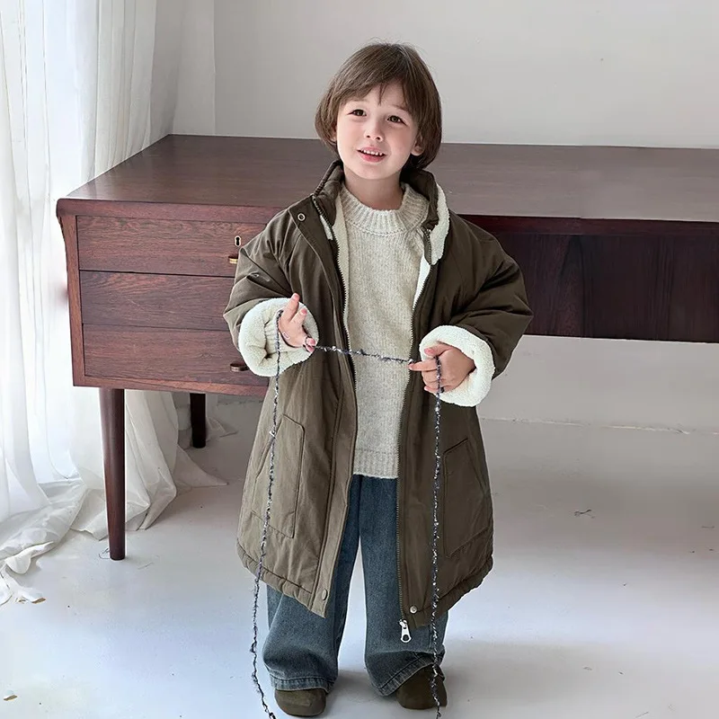 Military Coat, Children's Velvet Stand Up Collar Cotton Jacket, Autumn and Winter New Style, Mid To Long Down Cotton Jacket
Military Coat, Children's Velvet Stand Up Collar Cotton Jacket, Autumn and Winter New Style, Mid To Long Down Cotton Jacket