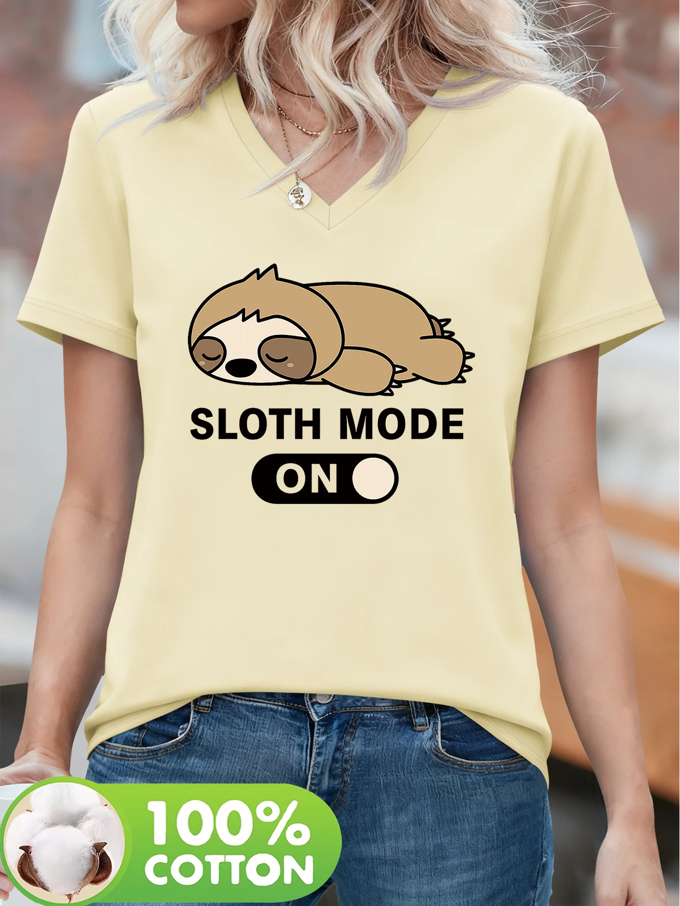 100% pure cotton short-sleeved T-shirt with letter-printed patterns is a classic cut for women's clothing. It is a basic spring
100% pure cotton short-sleeved T-shirt with letter-printed patterns is a classic cut for women's clothing. It is a basic spring