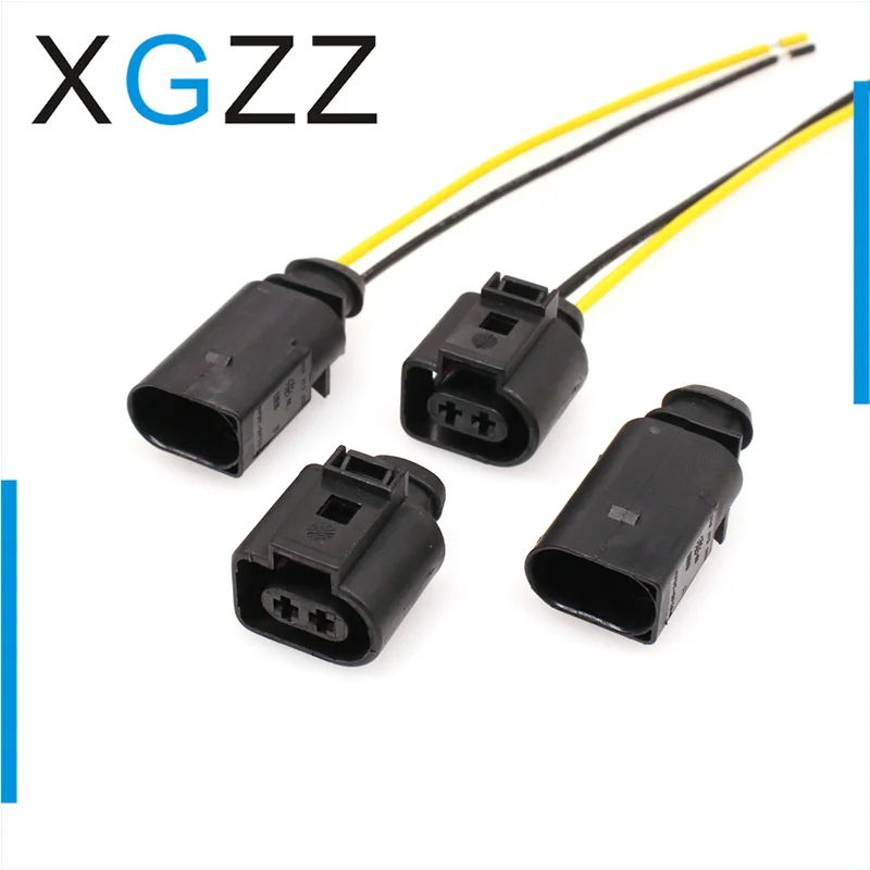 1-966867-2/1J0973722 is suitable for Volkswagen's old fog light plug, front bumper anti fog light plug, and wiring harness conne
1-966867-2/1J0973722 is suitable for Volkswagen's old fog light plug, front bumper anti fog light plug, and wiring harness conne