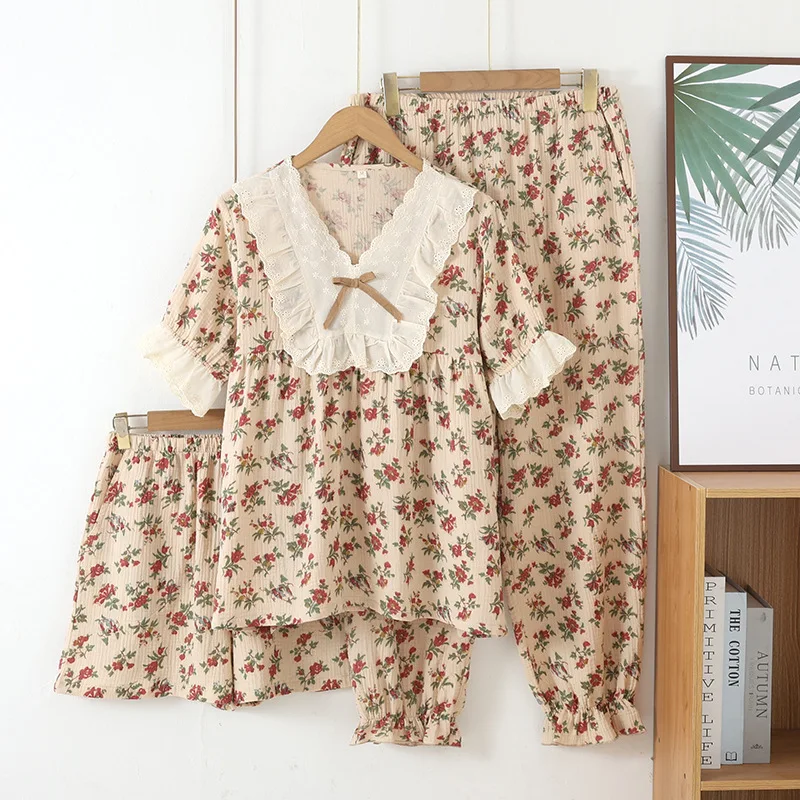 Pure Cotton Pajamas Women's V-Neck Printed Short-Sleeved Sleepwear Shorts Trousers Set Summer Vintage Ruffled Loose Home Clothes
Pure Cotton Pajamas Women's V-Neck Printed Short-Sleeved Sleepwear Shorts Trousers Set Summer Vintage Ruffled Loose Home Clothes