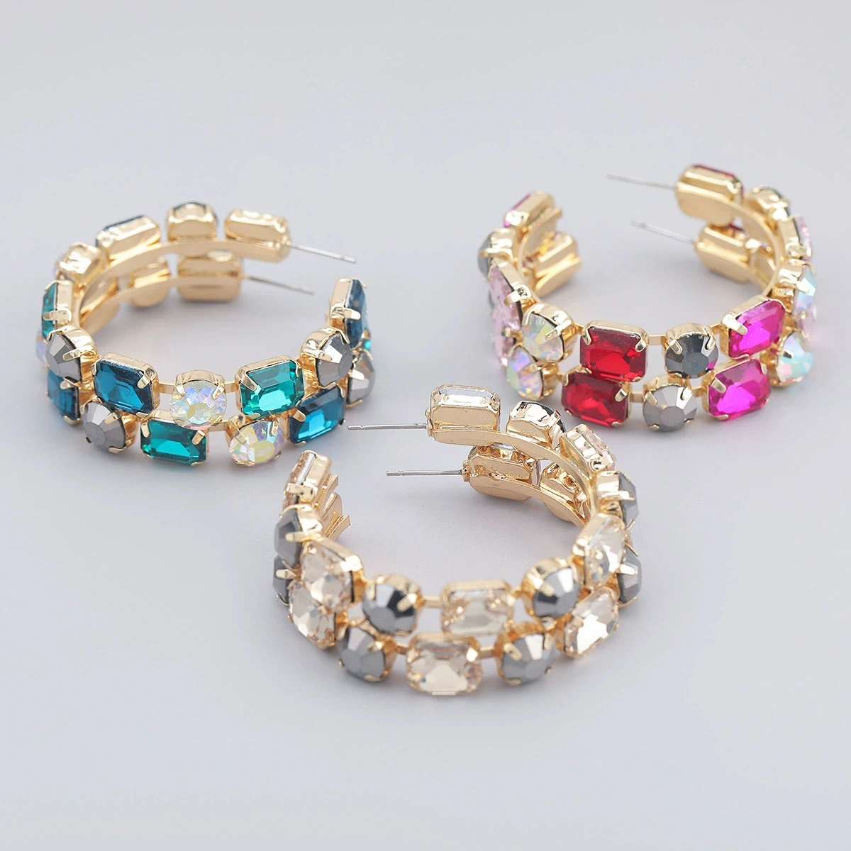 Large Hoops for Women Trend 2025 Elegant Accessories Gift Multi Coloured Green Red Crystal Rhinestone Circle Earrings
Large Hoops for Women Trend 2025 Elegant Accessories Gift Multi Coloured Green Red Crystal Rhinestone Circle Earrings