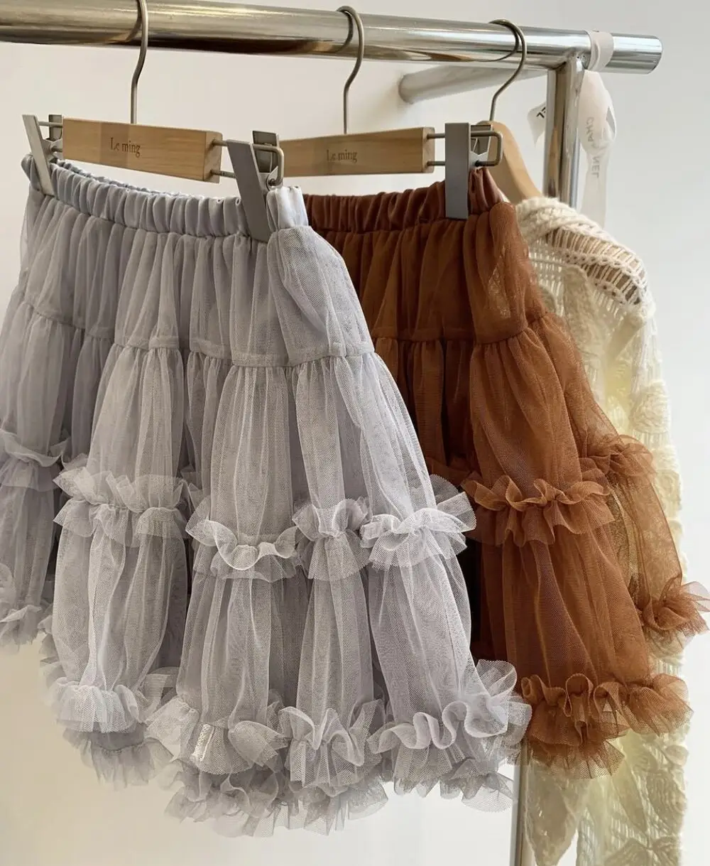 Wedbleser Korean Sweet Black Fungus Edge Mesh Cake Midi Skirt Women Spring Summer Cute Age Reducing Short Fluffy Skirts
Wedbleser Korean Sweet Black Fungus Edge Mesh Cake Midi Skirt Women Spring Summer Cute Age Reducing Short Fluffy Skirts