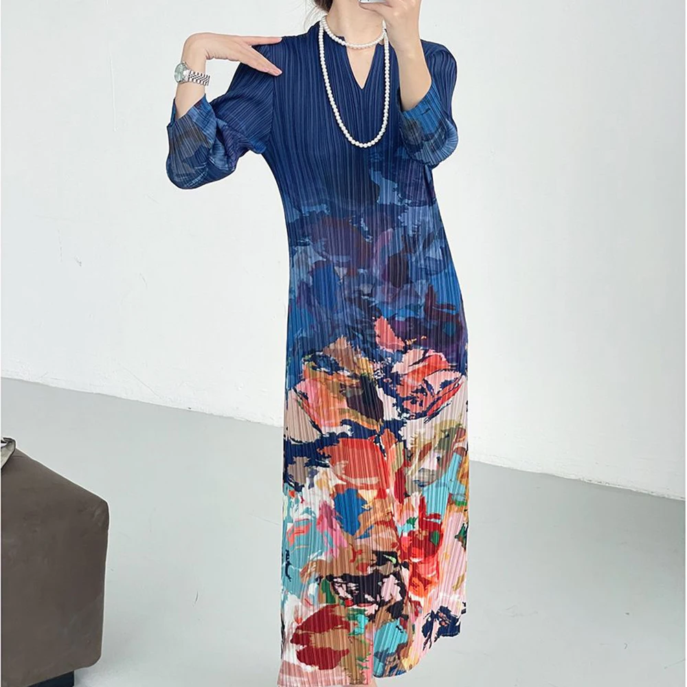 Wrinkle 2025 summer new French oil painting print design dress with elegant and slim fit for women, long skirt
Wrinkle 2025 summer new French oil painting print design dress with elegant and slim fit for women, long skirt