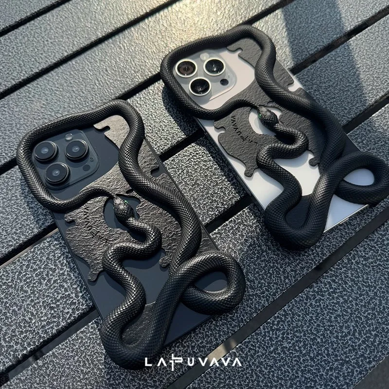 Ouroboros hollowed-out stone pattern decorative phone case, suitable for iPhone.
Ouroboros hollowed-out stone pattern decorative phone case, suitable for iPhone.