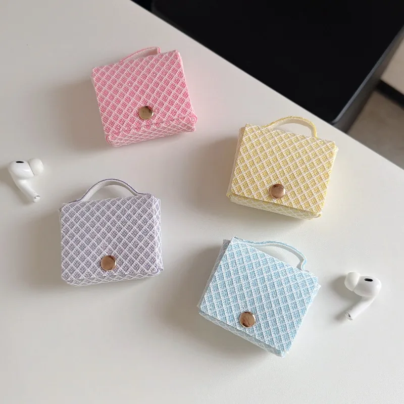 For Huawei FreeClip 2 Earphone Protective Sleeve Diamond pattern PU Leather Dustproof Wireless Charging Box Cover Girls Gift
For Huawei FreeClip 2 Earphone Protective Sleeve Diamond pattern PU Leather Dustproof Wireless Charging Box Cover Girls Gift